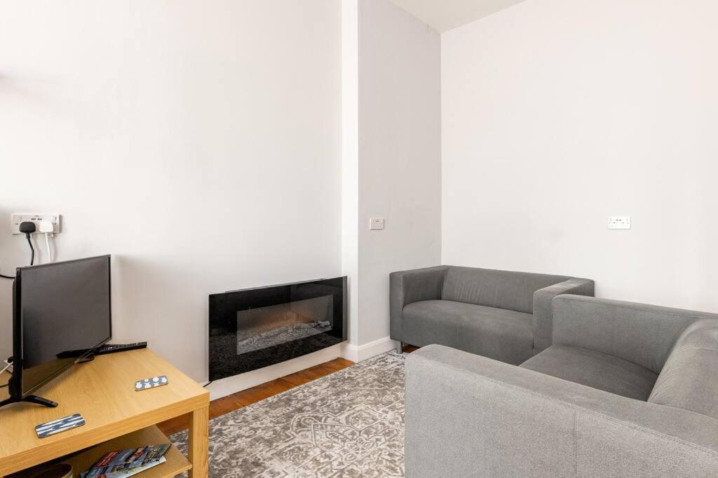 פיינטון The Hideaway, Family Apartment Close To The Beach. מראה חיצוני תמונה