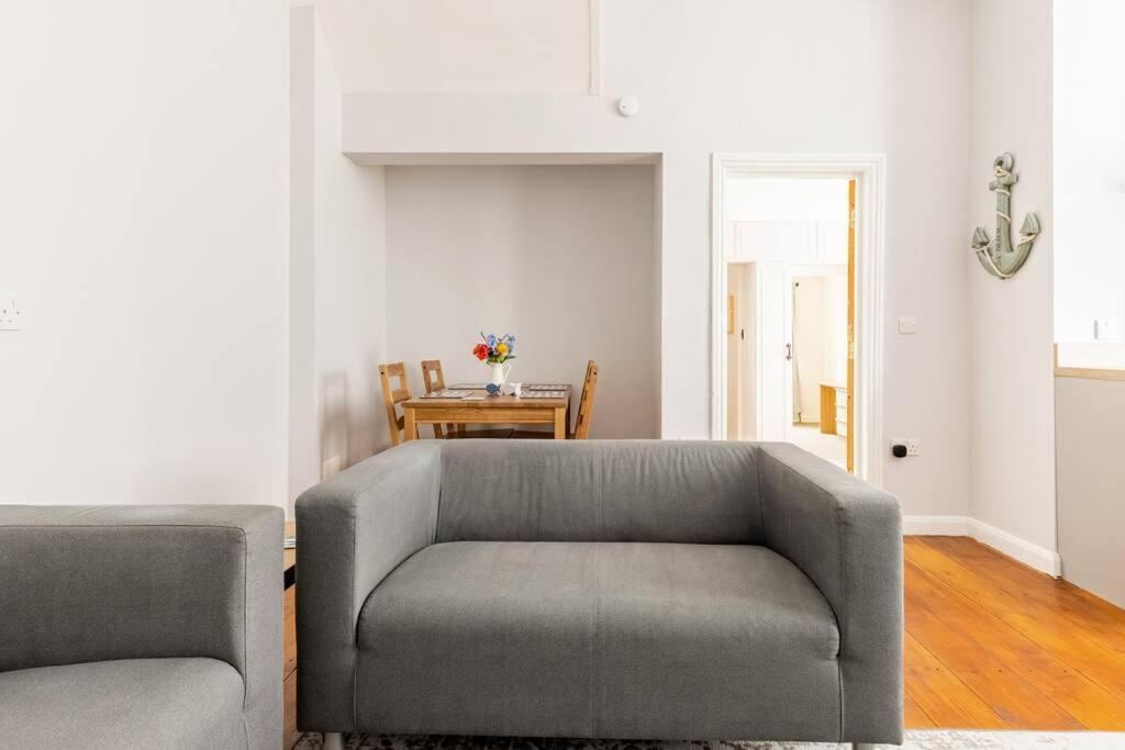 פיינטון The Hideaway, Family Apartment Close To The Beach. מראה חיצוני תמונה