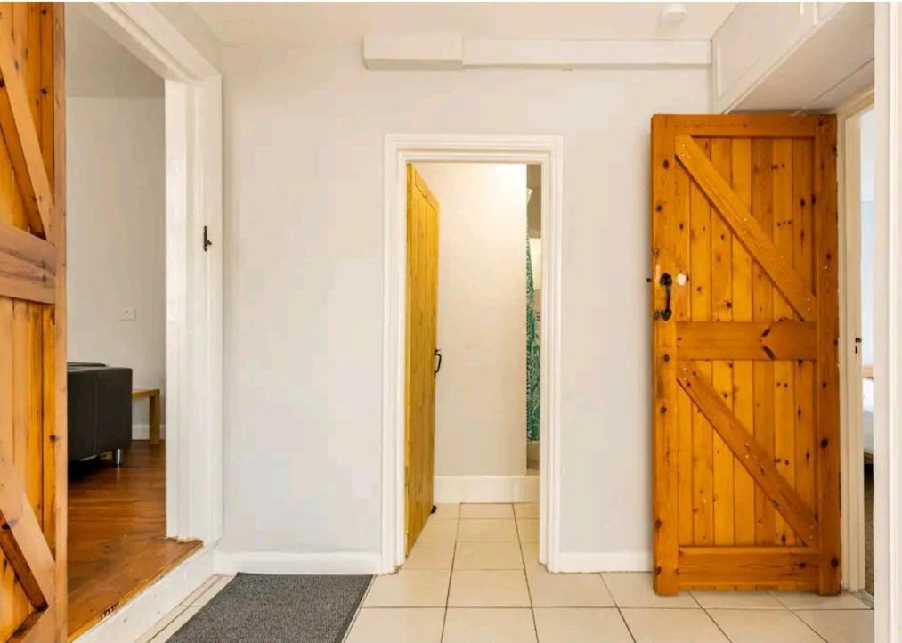 פיינטון The Hideaway, Family Apartment Close To The Beach. מראה חיצוני תמונה